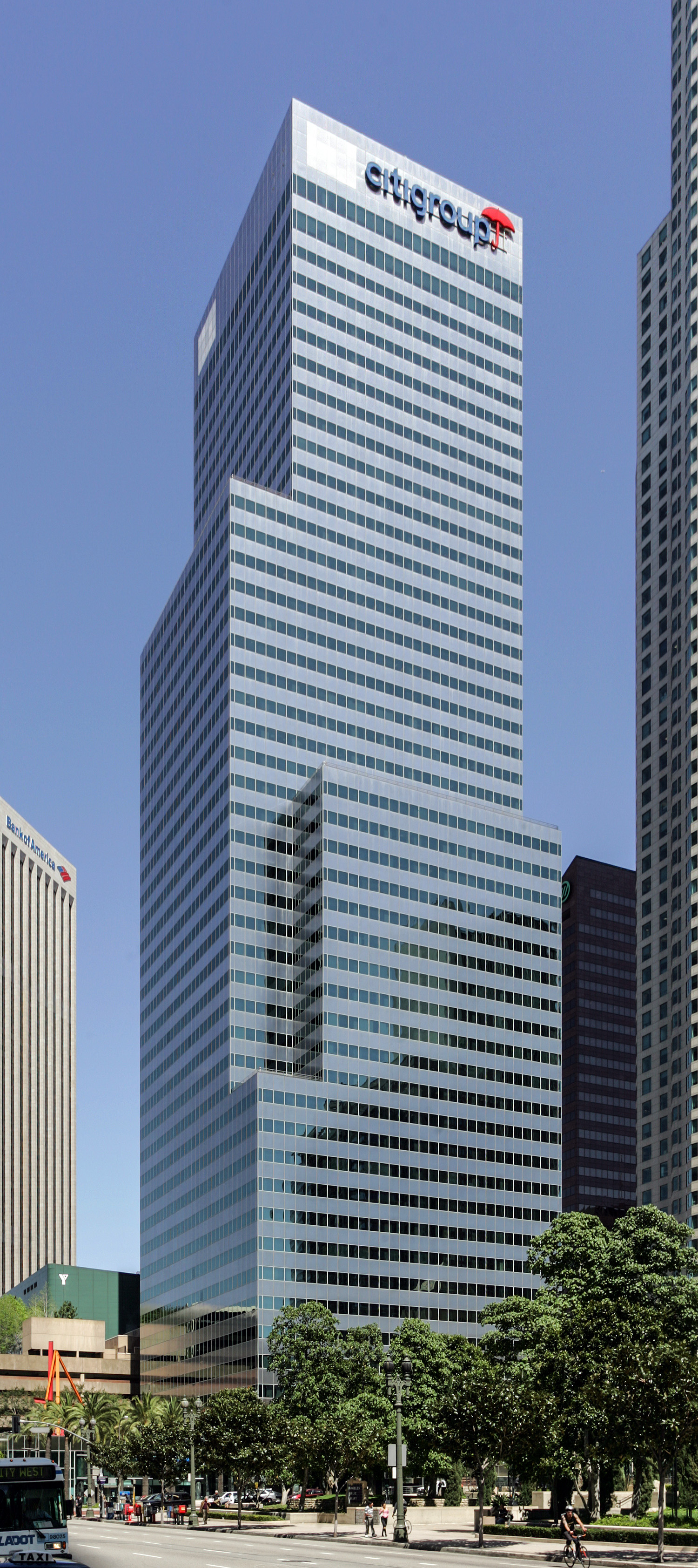 FourFortyFour South Flower, Los Angeles - View from the southwest. © Mathias Beinling